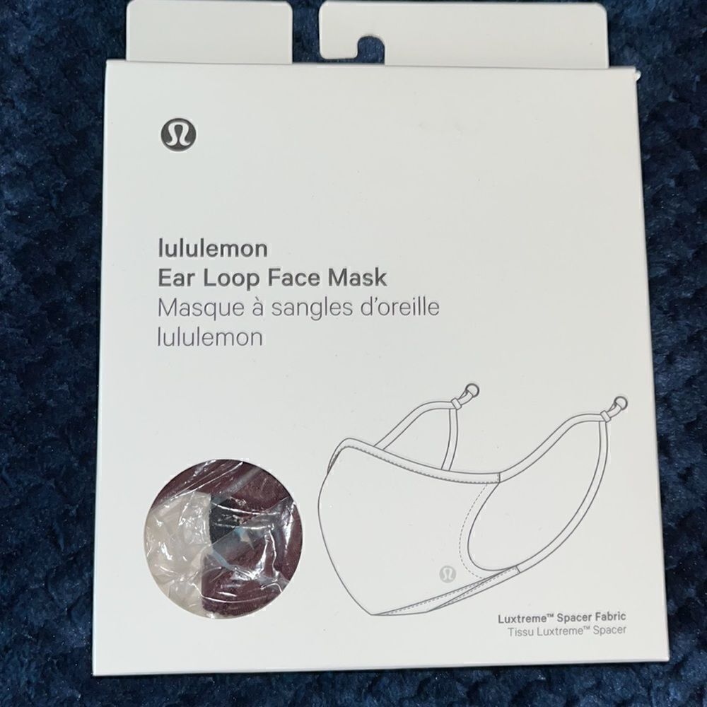 BNIB Red Garnet South Carolina New unisex Lululemon Ear Loop Face Mask in Box